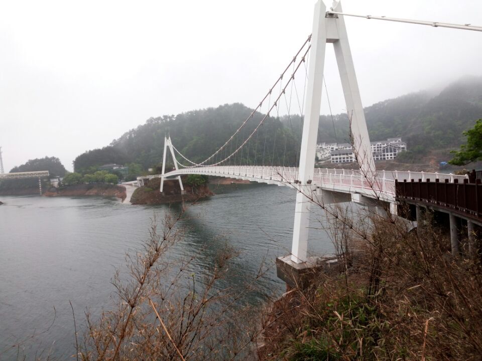 千岛湖桥.jpg